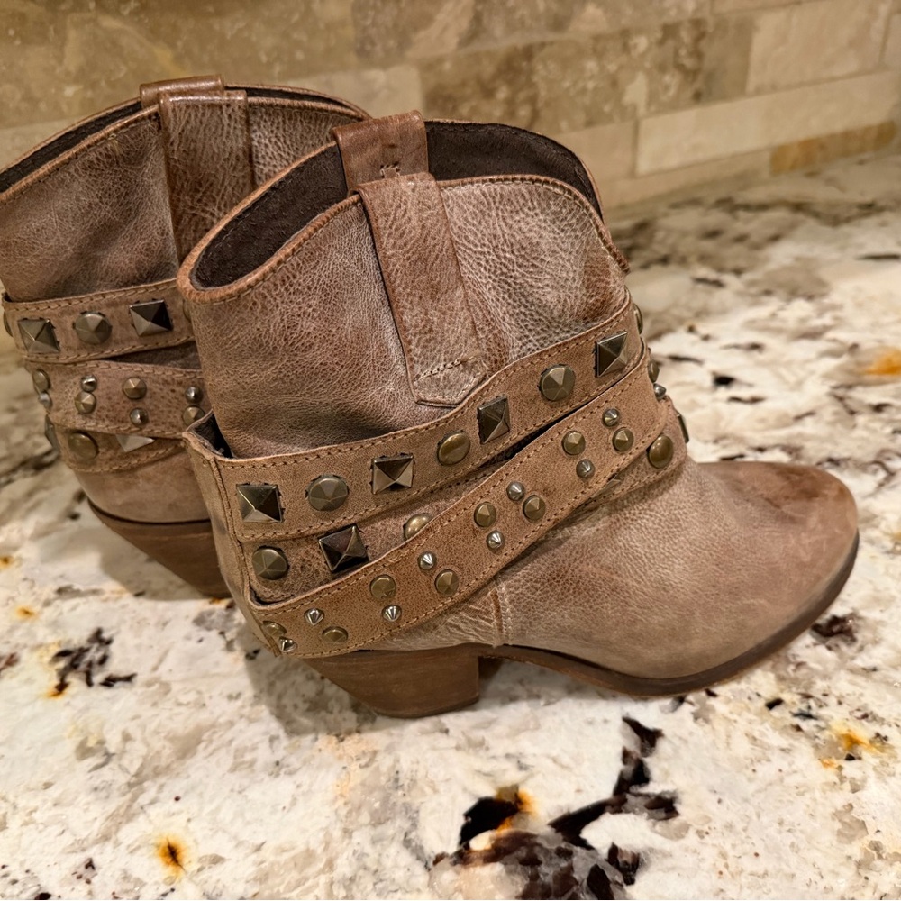 Corral Cowboy Booties